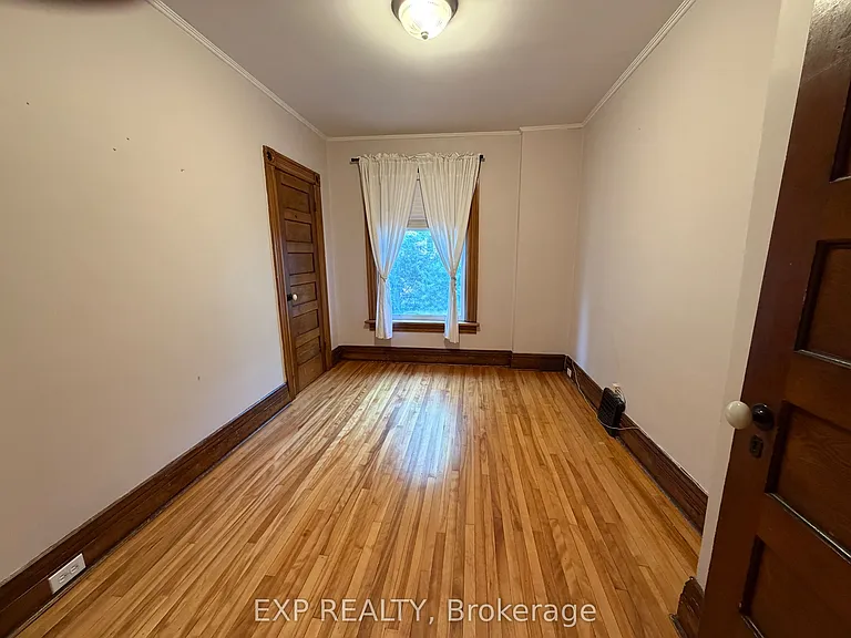 52 1st St #UPPER — Photo 12