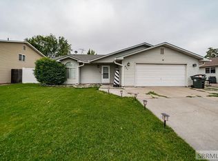 831 Wildrose Ln, Blackfoot, ID 83221
