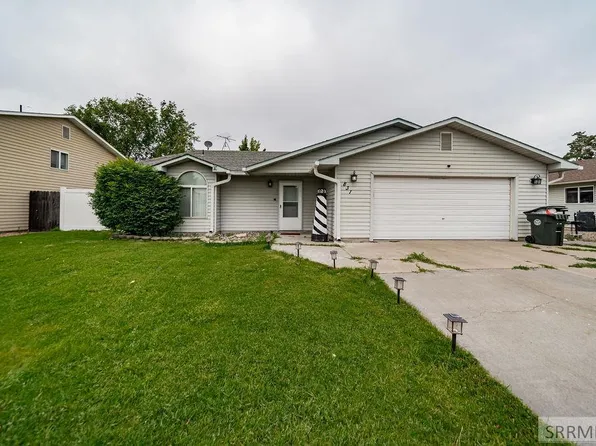 831 Wildrose Ln, Blackfoot, ID 83221