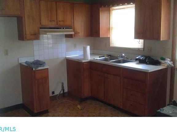 2nd image of 1179 Elmore Ave