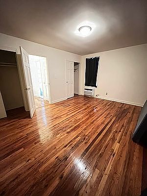 5th image of 35-27 Leverich St #114