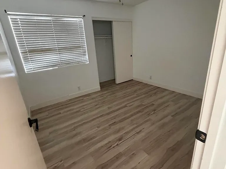 1933 E Tyson Pl — Photo 11