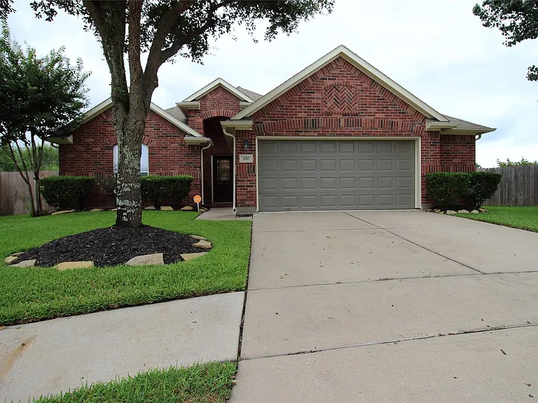 3707 Autumn Branch Ct — Photo 2