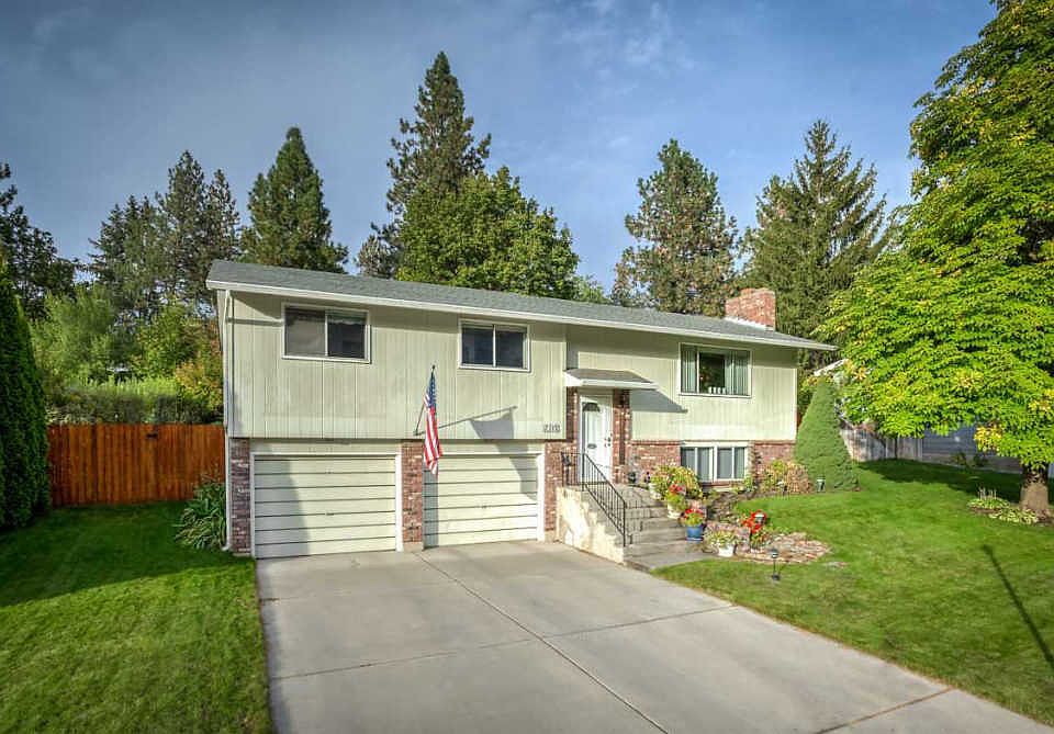 1st image of 916 W Elwood Dr