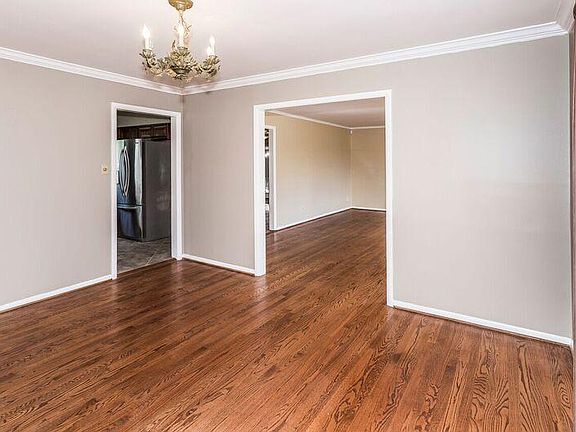 5th image of 8209 Bennington Dr
