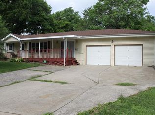 1102 S Home Ave, Independence, MO 64053