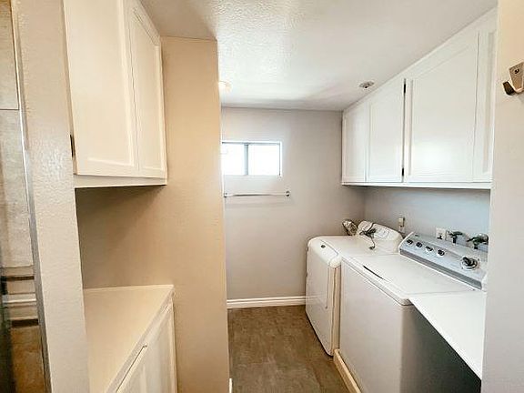 3rd image of 2206 Carnegie Ln APT A