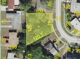 680 Floral Ln, Port Charlotte, FL 33952