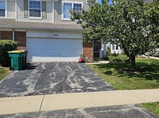 956 Bluebell Cir, Joliet, IL 60431
