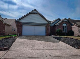 1621 Foxmere Blvd, Greenwood, IN 46142