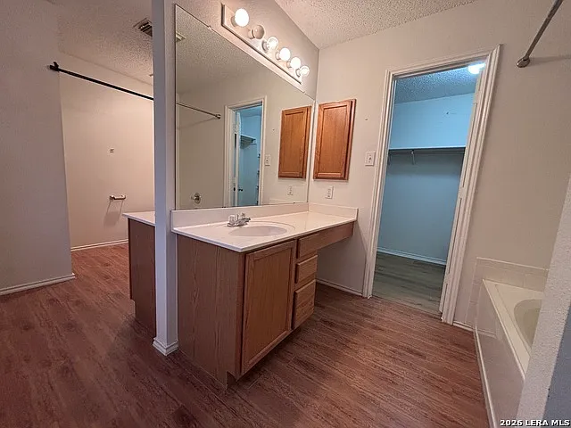 9611 Diamond Stone — Photo 26