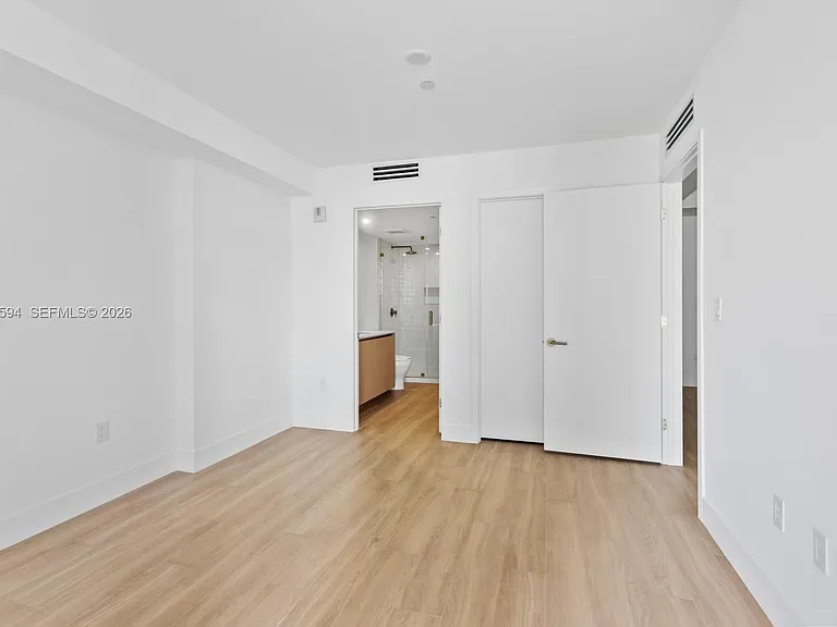 90 NE 32nd St #506 — Photo 11
