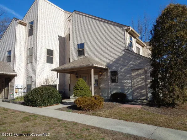 1302 Bluebell Dr, Jackson, NJ 08527
