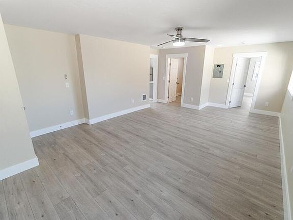 3rd image of 1631 W Pacific Ave #3