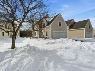 77 Barbara Ln, Hudson, NH 03051