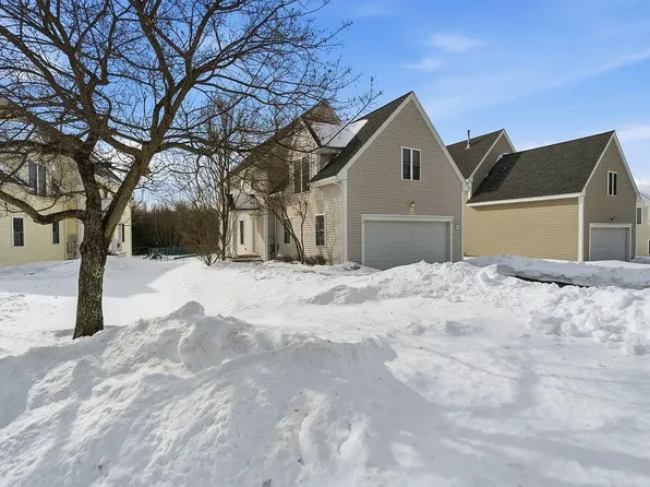 77 Barbara Ln, Hudson, NH 03051