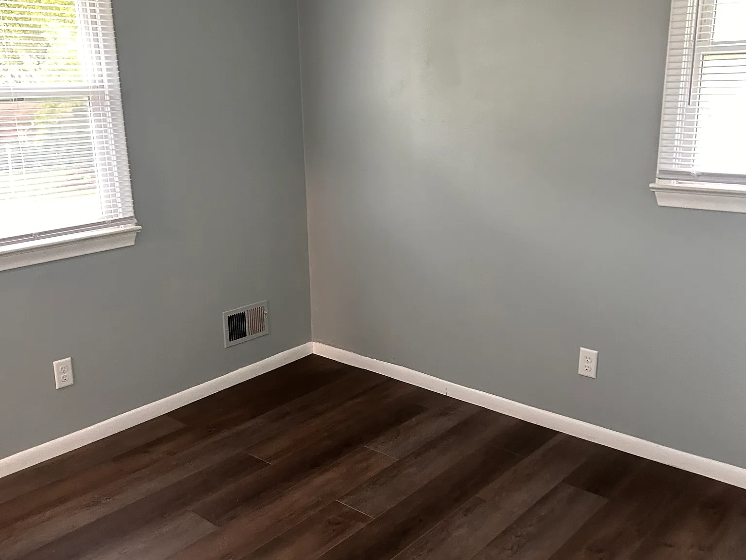 3 bed, 1.5 bath, 1400 sqft, $1,750 — Photo 3