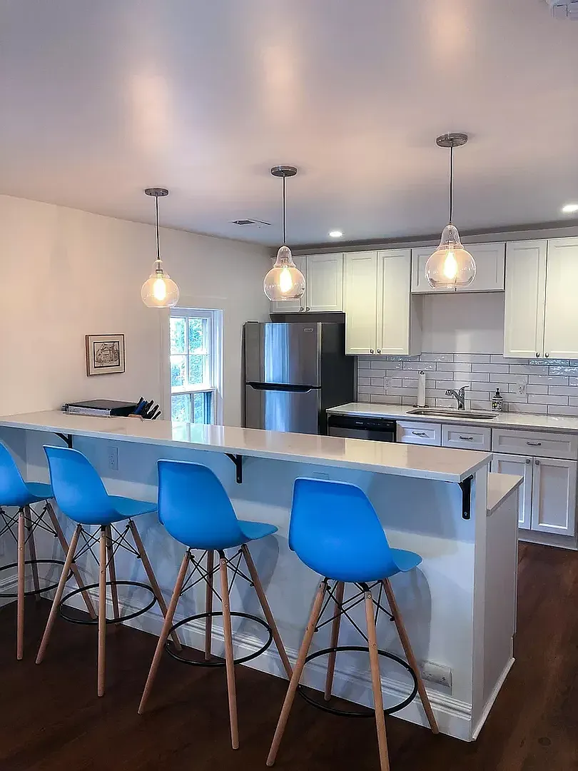 Masterfully renovated 1898 bungalow Chautauqua Park — Photo 4