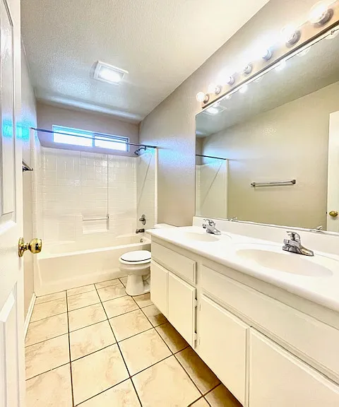 2514 Hidden Creek St — Photo 7