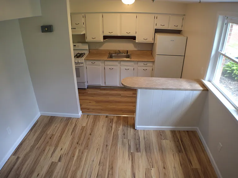Mountain Ridge Townhouses — Photo 7