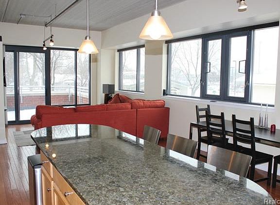 3rd image of 101 Curry Ave Unit 216