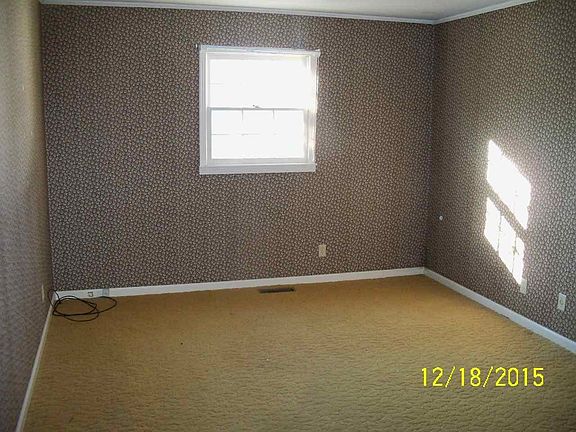 4th image of 337 Somerton St