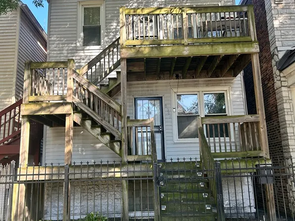 8309 S Brandon Ave, Chicago, IL 60617