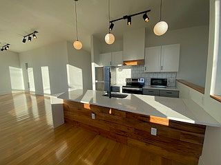 4th image of 503 N Cameron St