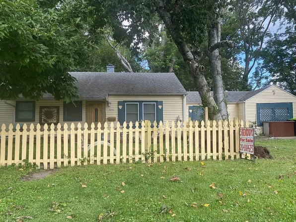 1656 N Walnut Grove Ave, Decatur, IL 62526
