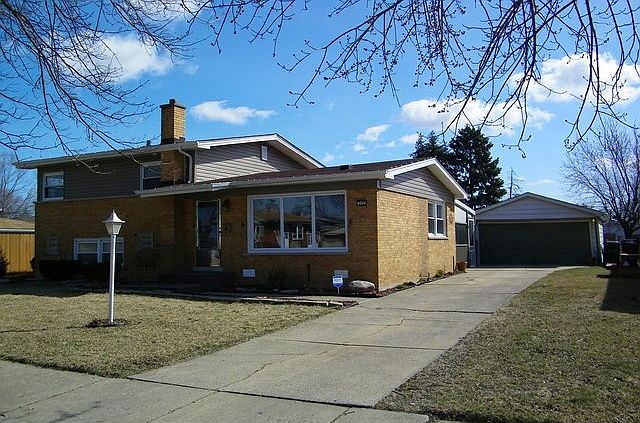 1st image of 305 Avonelle Dr