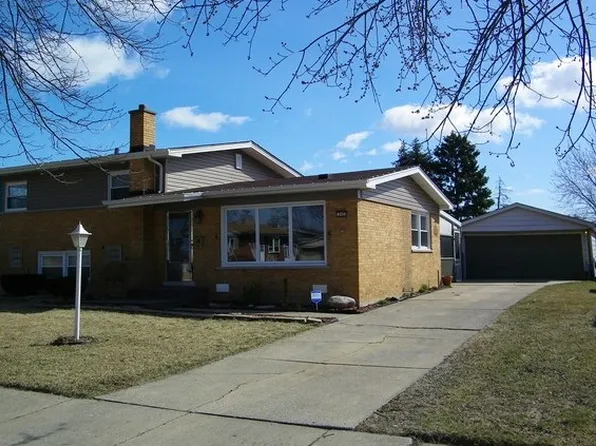 305 Avonelle Dr, Chicago Heights, IL 60411