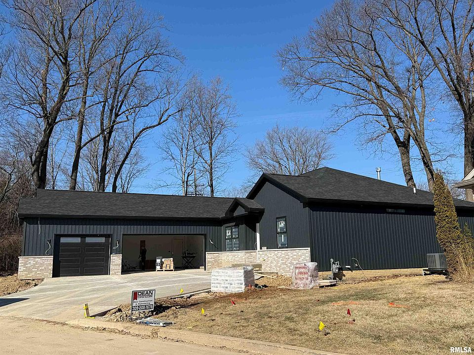 2nd image of 2725 W Woods Edge Dr