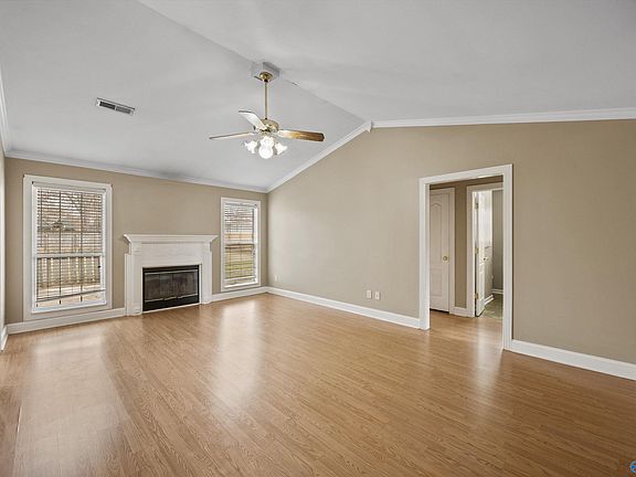 4th image of 12826 Dickens Ln