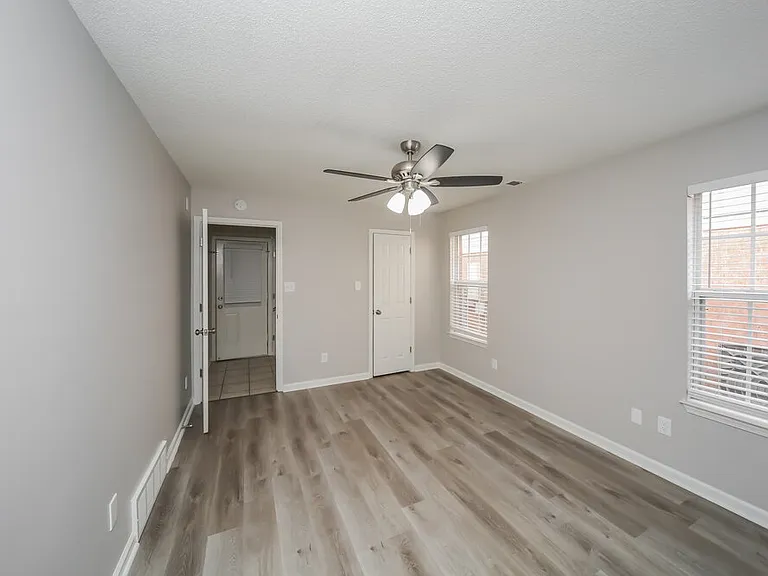 2731 Maggie Woods Pl — Photo 10
