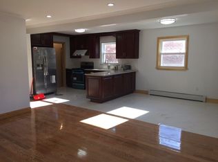 5619 220th St, Oakland Gardens, NY 11364