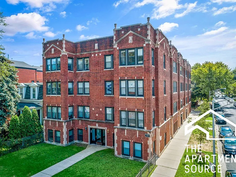 2455-57 W Logan Blvd #2 — Photo 13