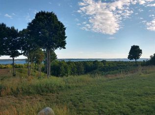 7840 Lindy Ln, Harbor Springs, MI 49740