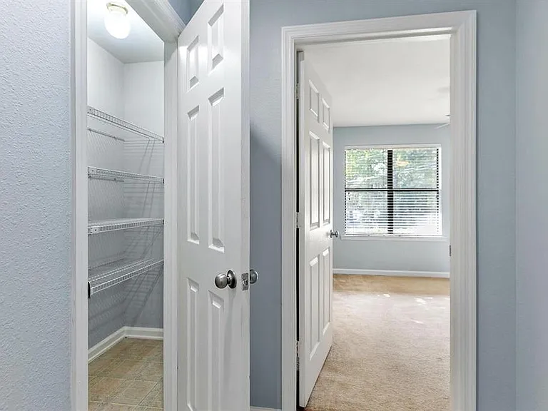 2307 Timber Oaks Ln — Photo 3