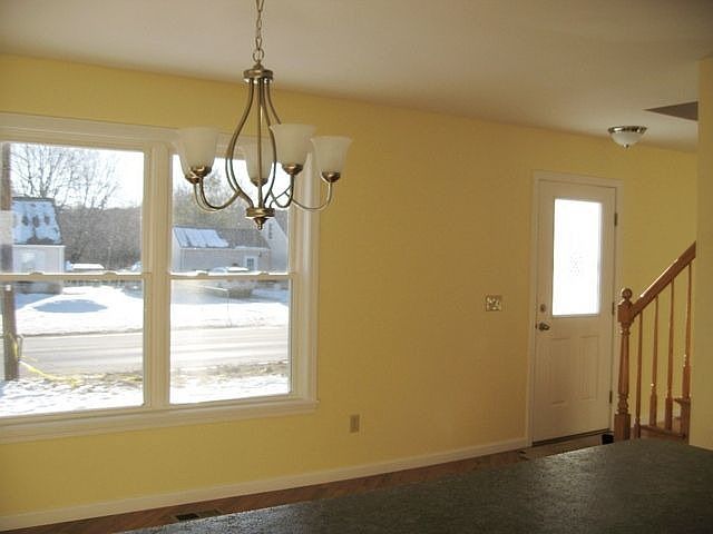2nd image of 173 College Hwy