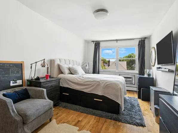 61-26 Booth Street image 6 of 35