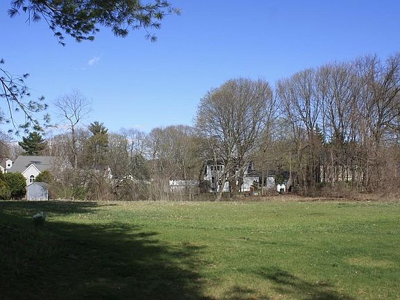 3rd image of 6 Pioneer Ln