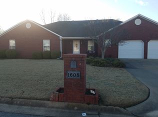 1608 S 35th St, Paragould, AR 72450