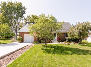 726 Abbe Rd, Elyria, OH 44035