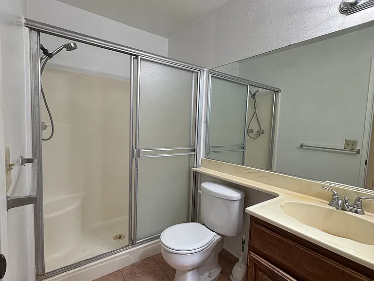 1004 E Garfield Ave #3 — Photo 13