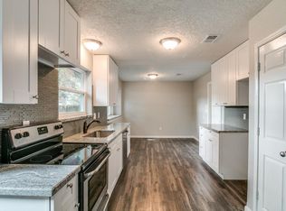 7107 Drowsy Pine Dr, Houston, TX 77092