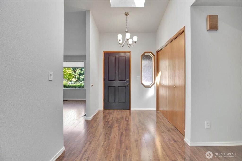 2928 209th Place SW, Lynnwood, WA - More