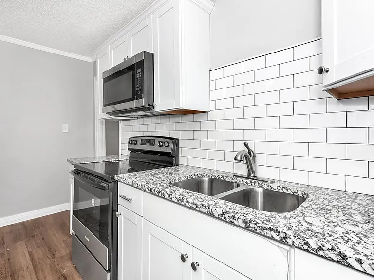 914 Linwood Dr NW — Photo 18