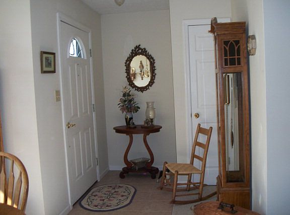 3rd image of 8008 Overlook Ln