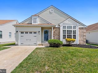 730 Virgin Island Dr, Williamstown, NJ 08094