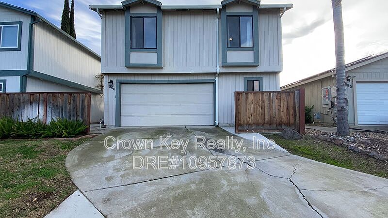 1st image of 500 Allisha Ln